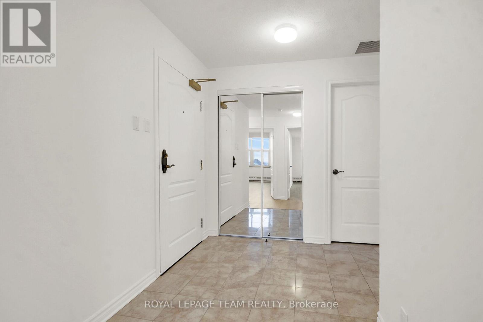 1104 - 131 Wurtemburg Street