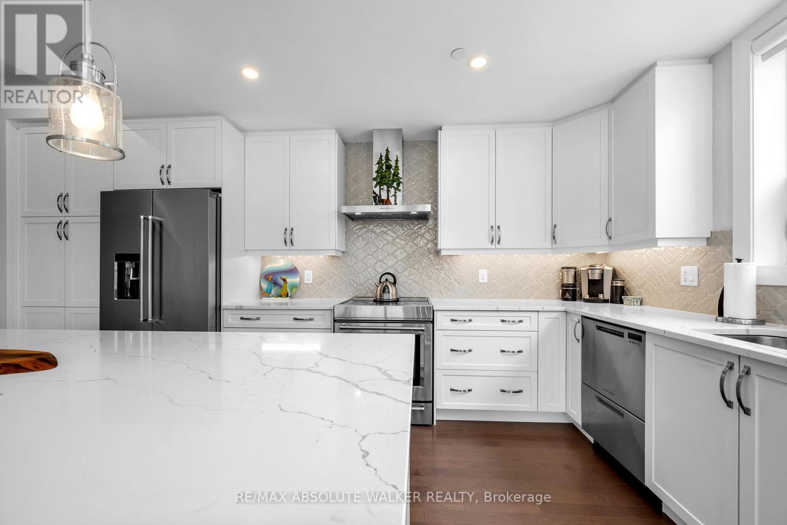 104 - 110 Cortile Private