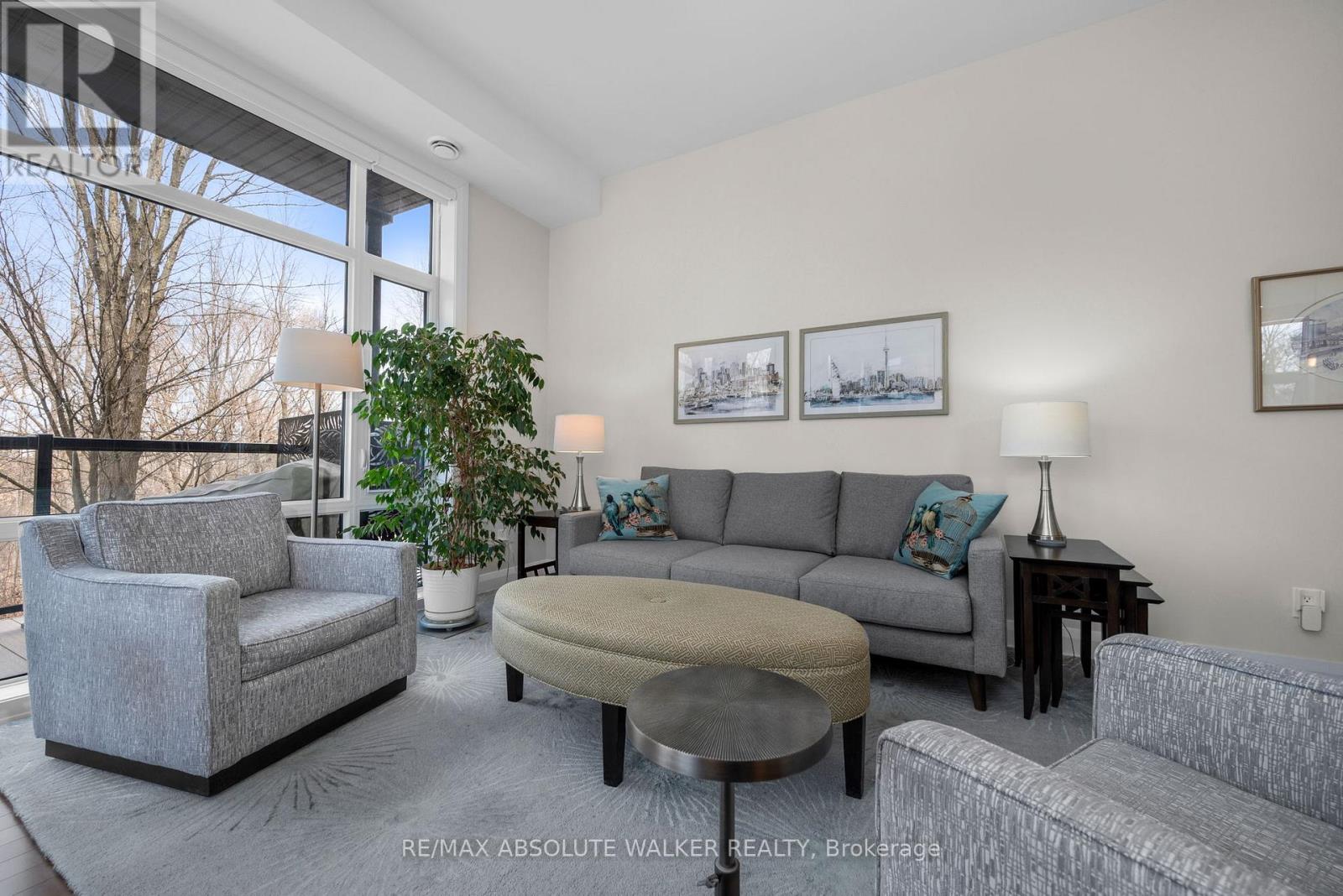 104 - 110 Cortile Private