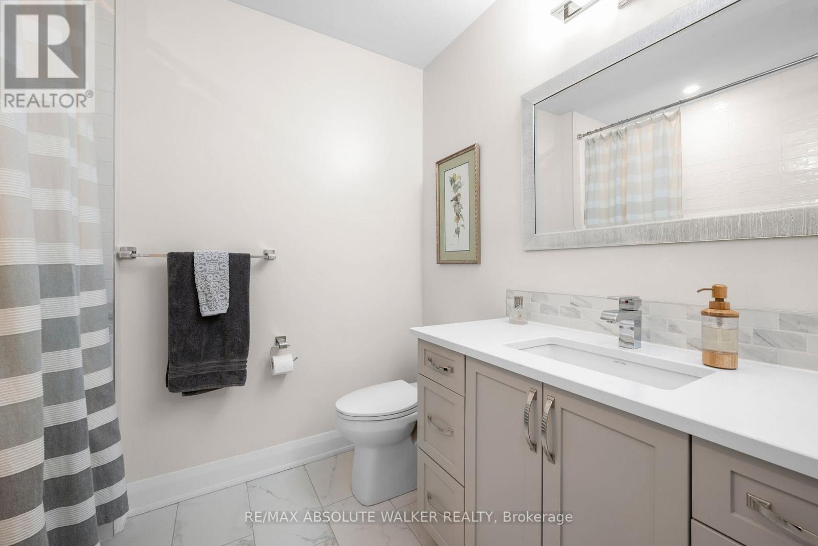 104 - 110 Cortile Private