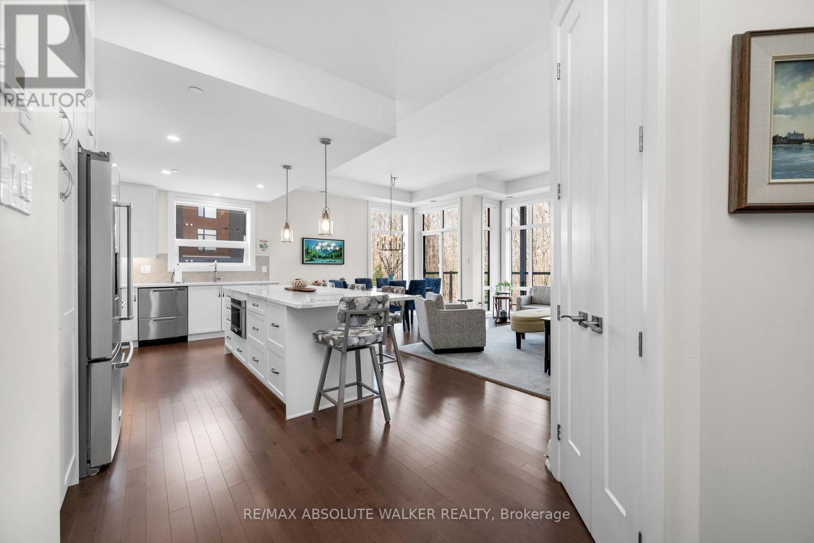 104 - 110 Cortile Private