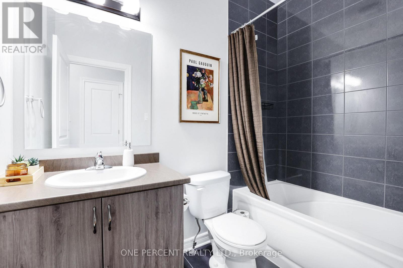 I - 735 Dearborn Private