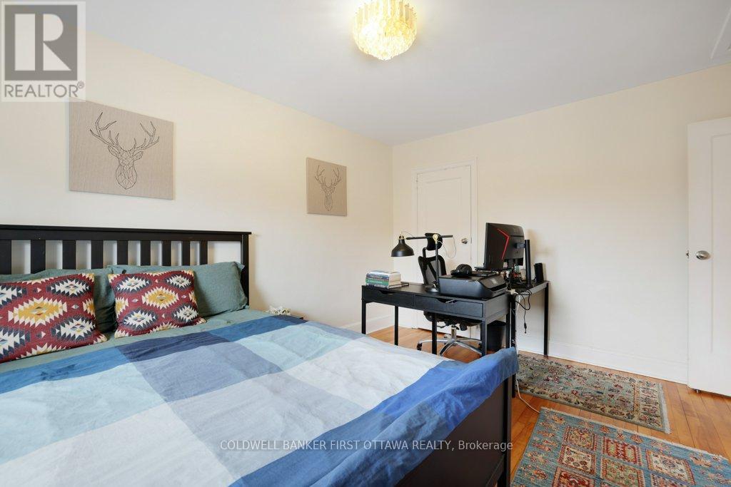 968 Gladstone Avenue