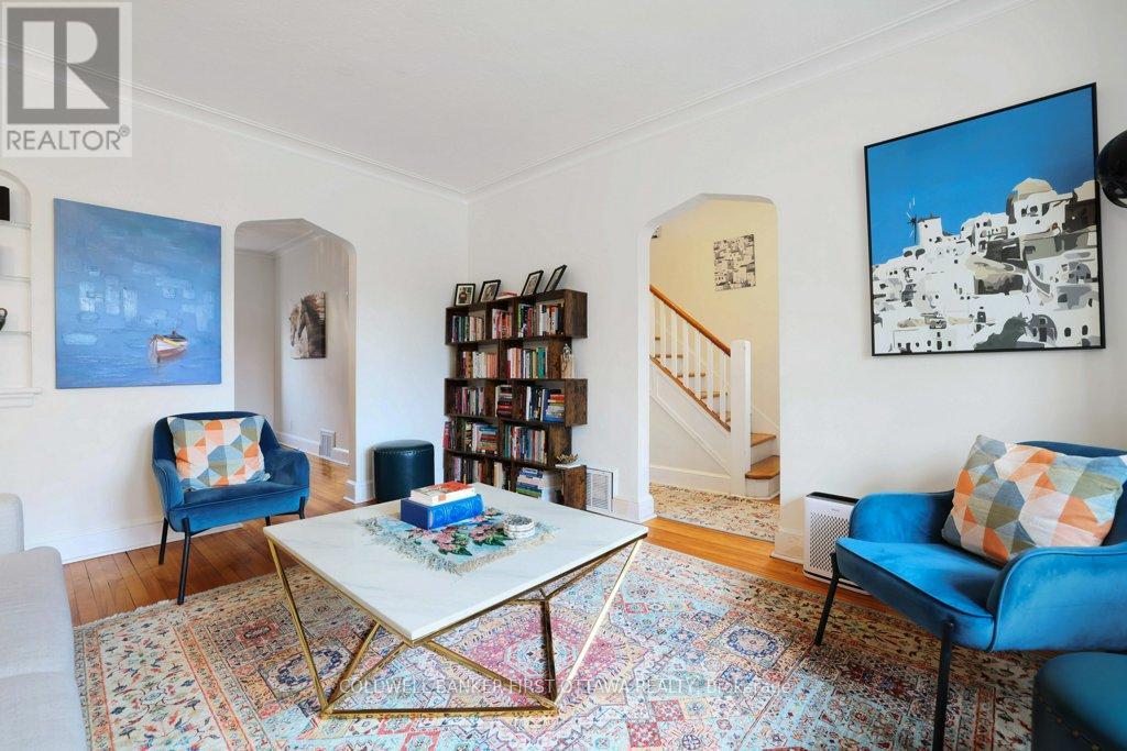 968 Gladstone Avenue