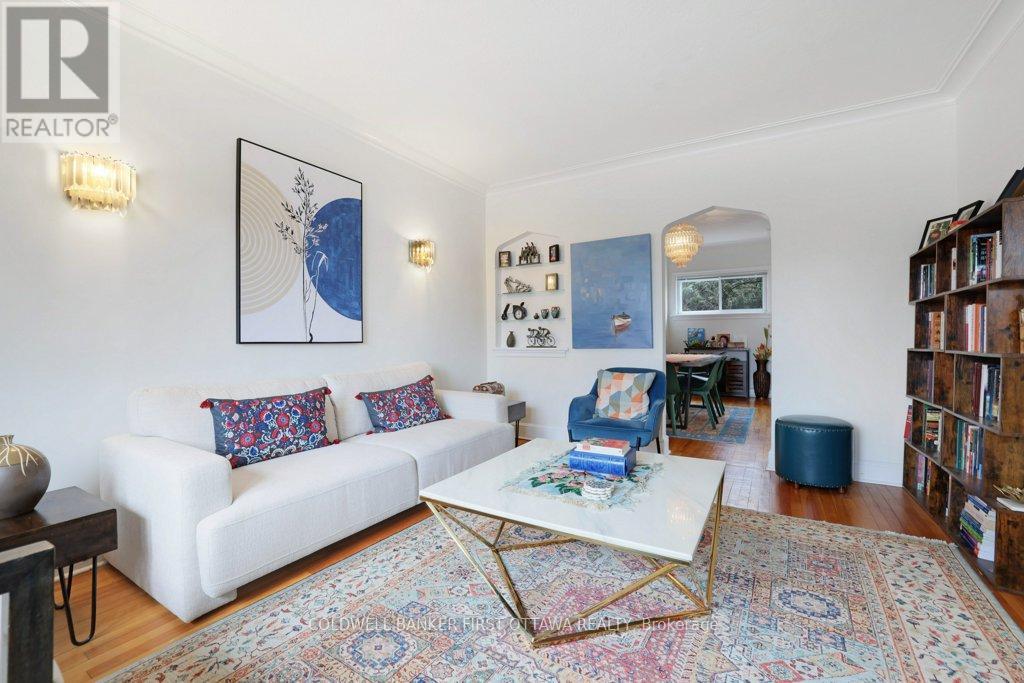 968 Gladstone Avenue