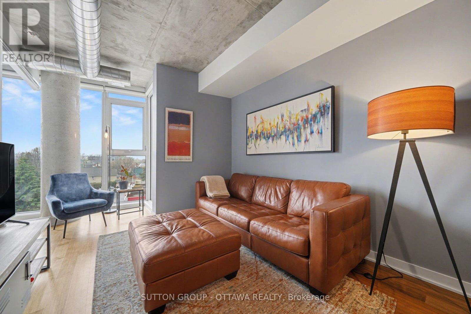 323 - 354 Gladstone Avenue