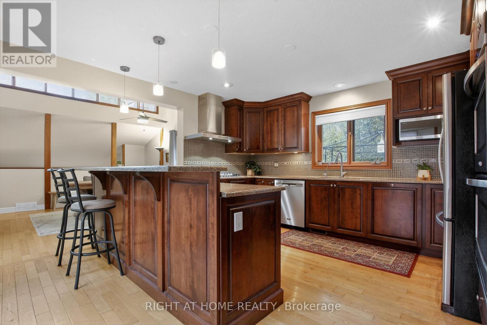 3616 Forestview Lane