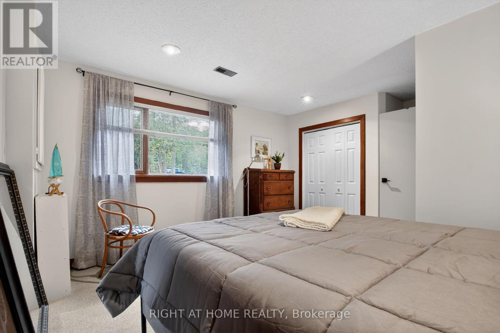 3616 Forestview Lane