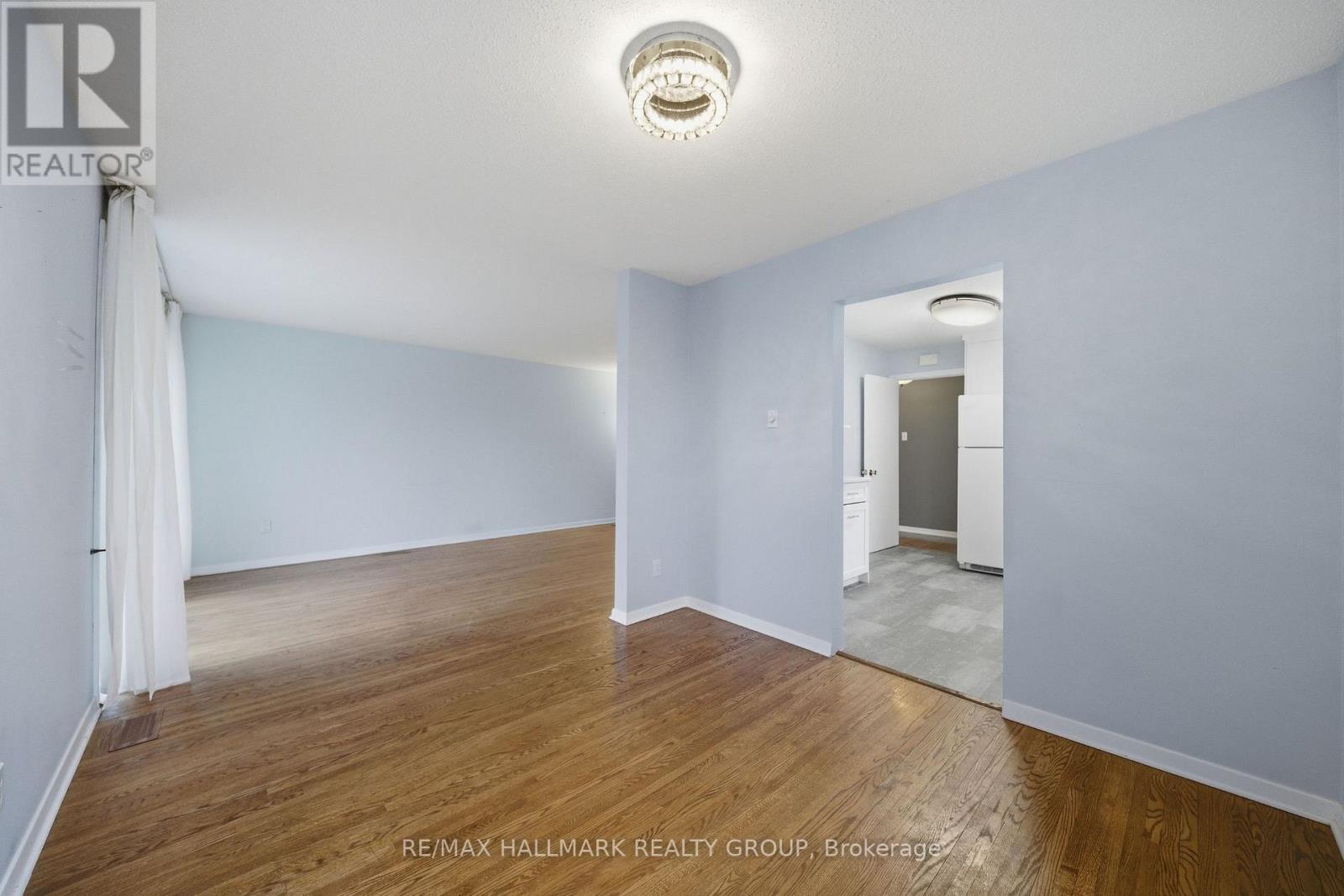 69 Woodmount Crescent