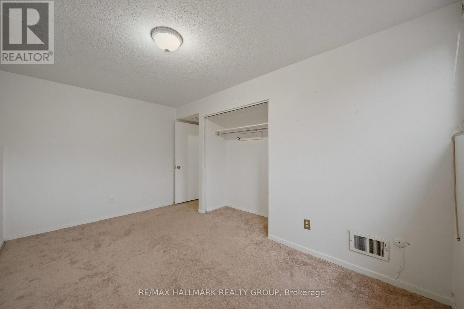 69 Woodmount Crescent