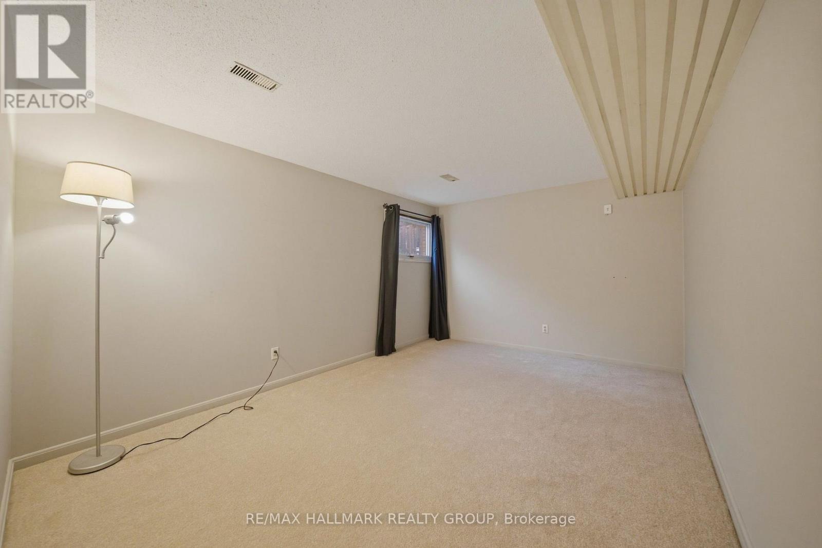 69 Woodmount Crescent