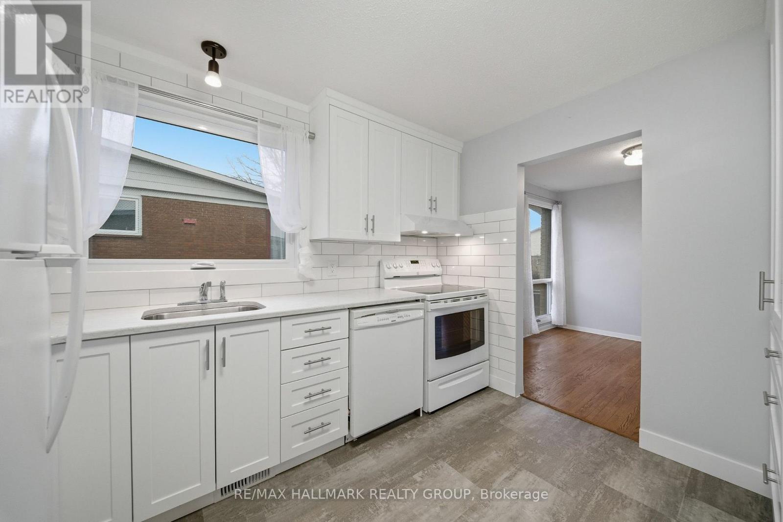 69 Woodmount Crescent