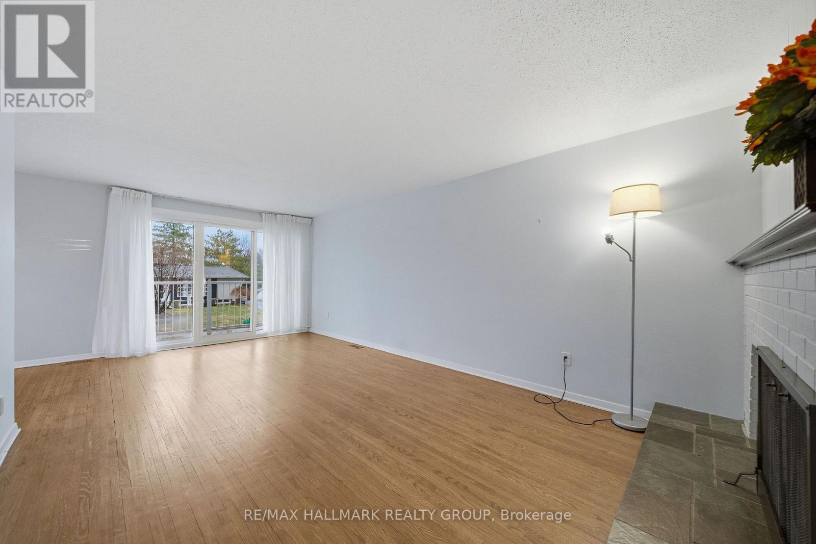 69 Woodmount Crescent