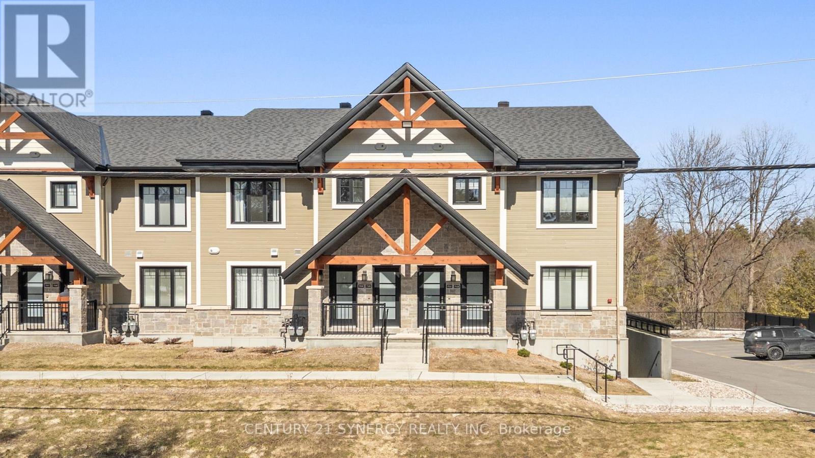 710 - 360 Montee Outaouais Street