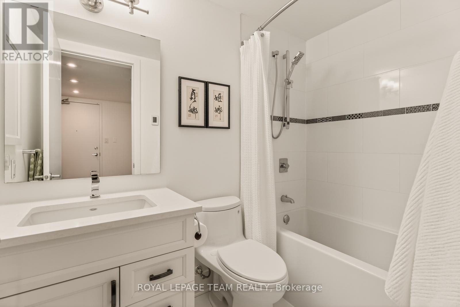 503 - 131 Holland Avenue