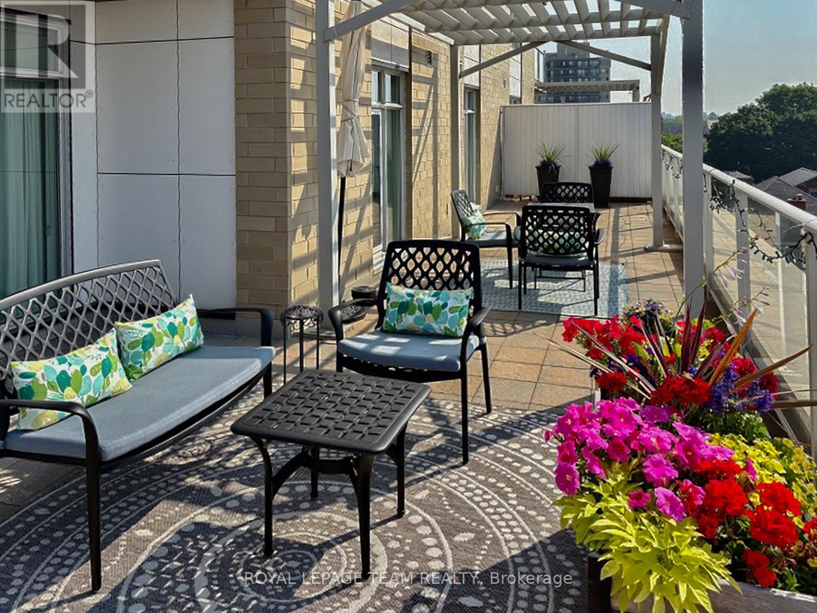 503 - 131 Holland Avenue