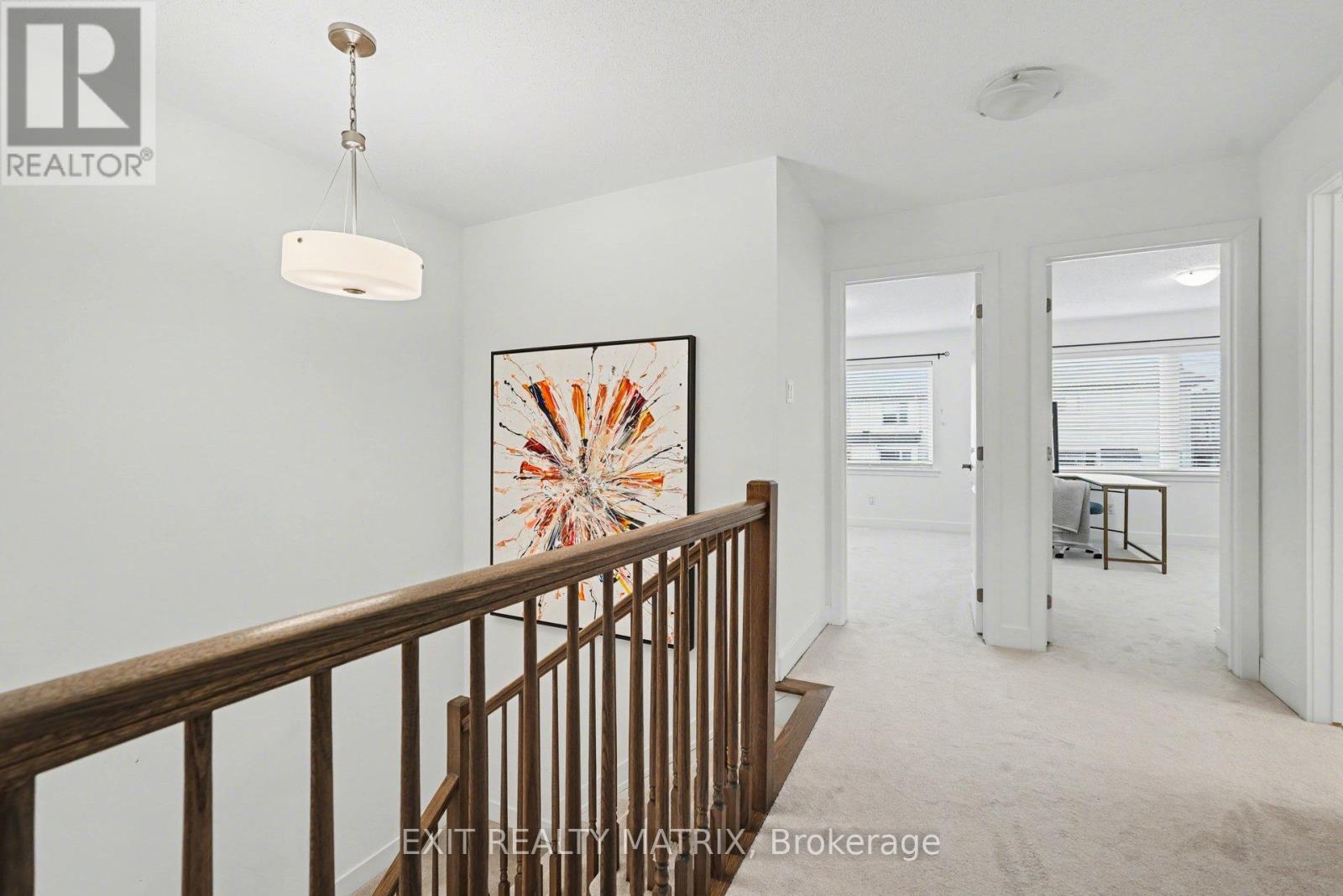 656 Putney Crescent W