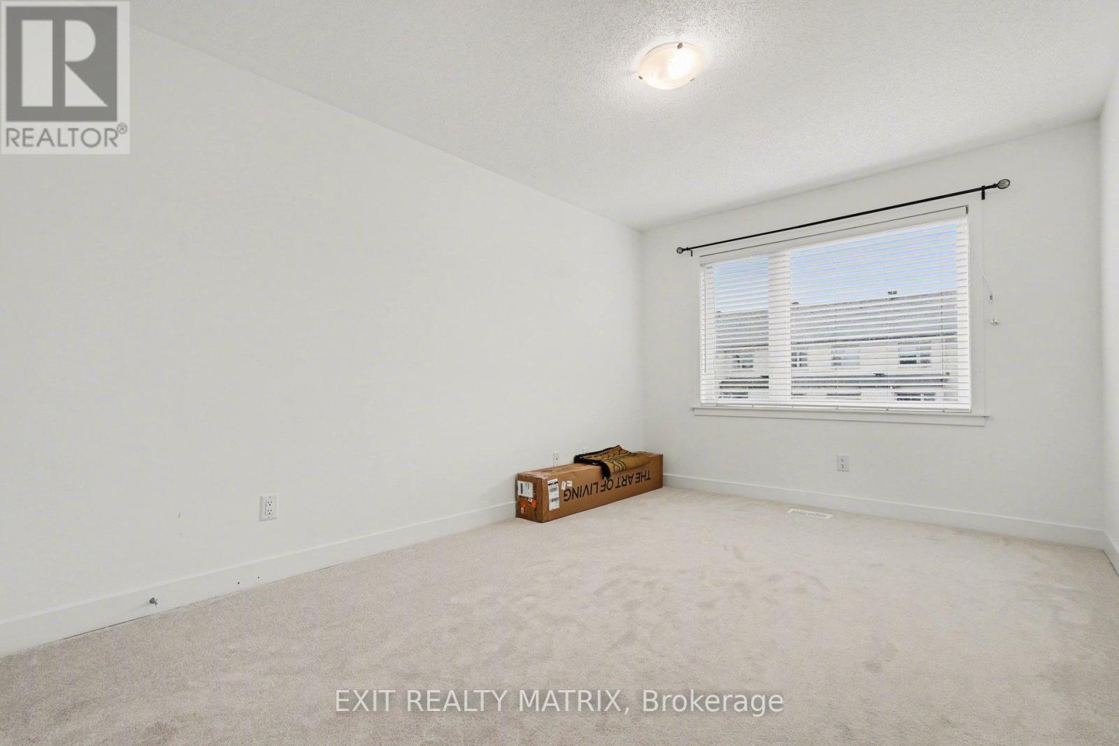 656 Putney Crescent W