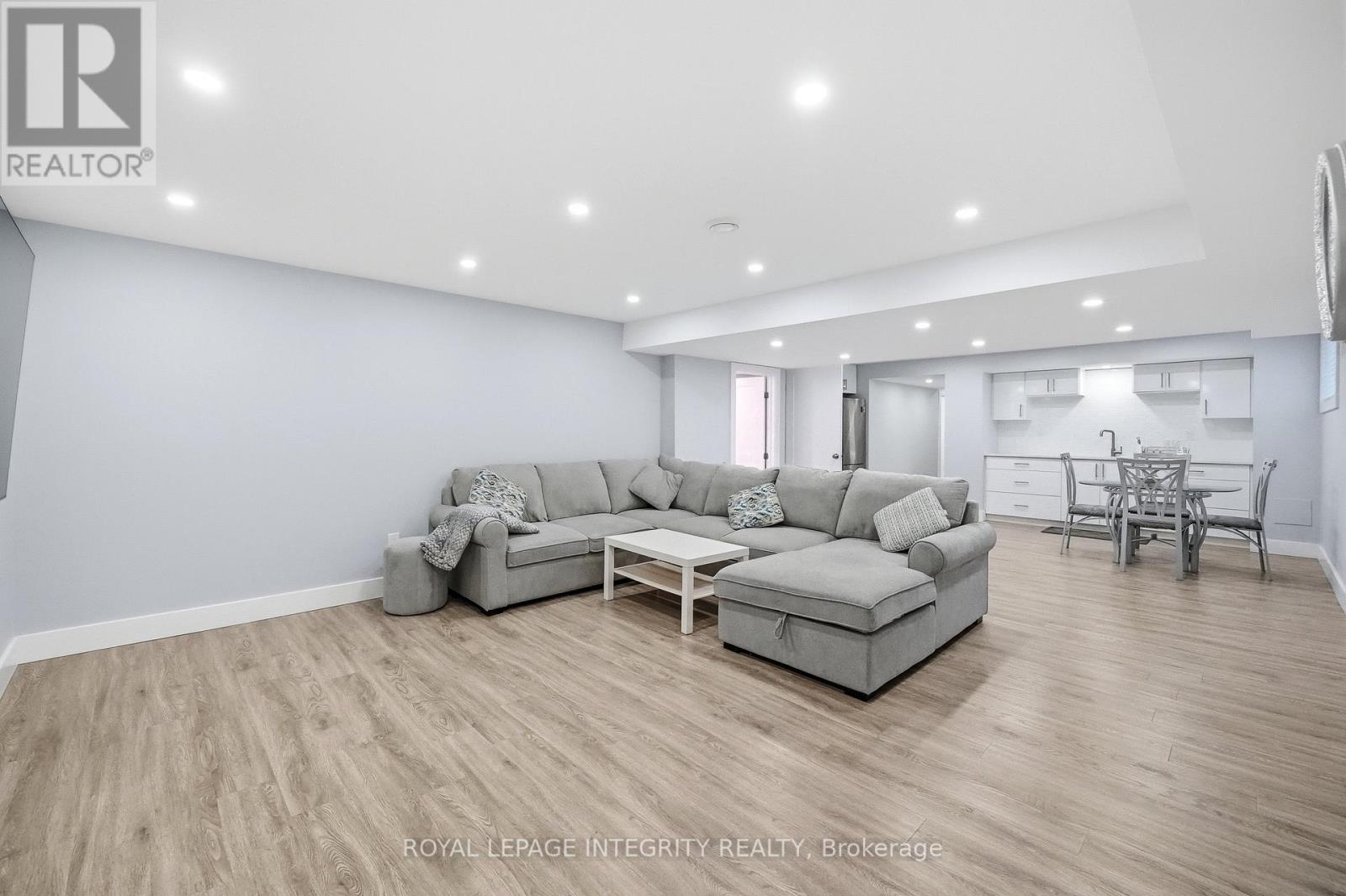 408 Nestleton Street