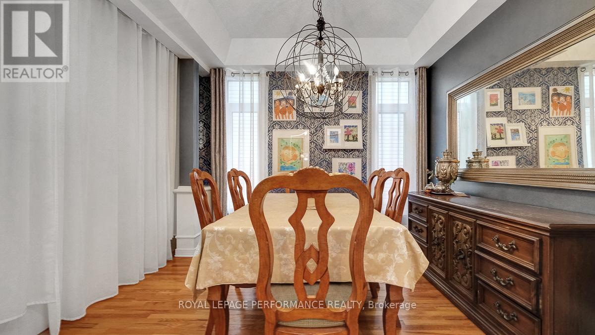 40 Rivergreen Crescent