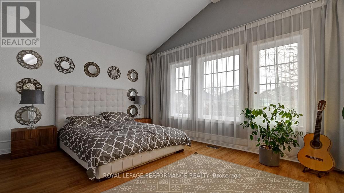 40 Rivergreen Crescent