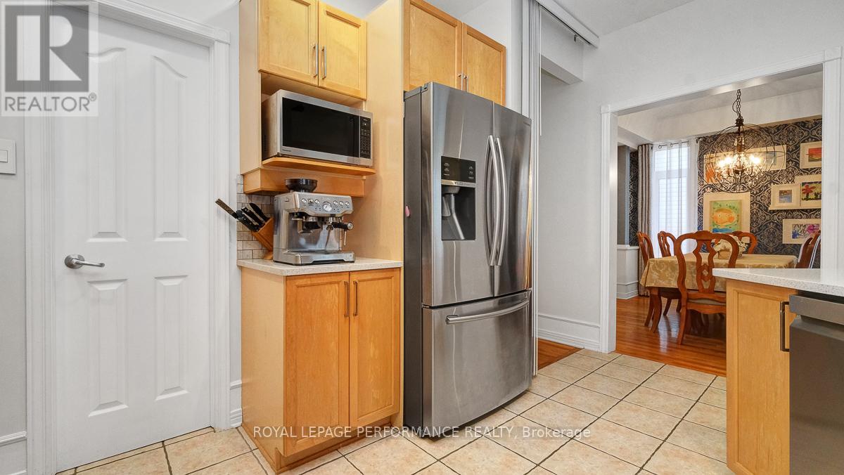 40 Rivergreen Crescent