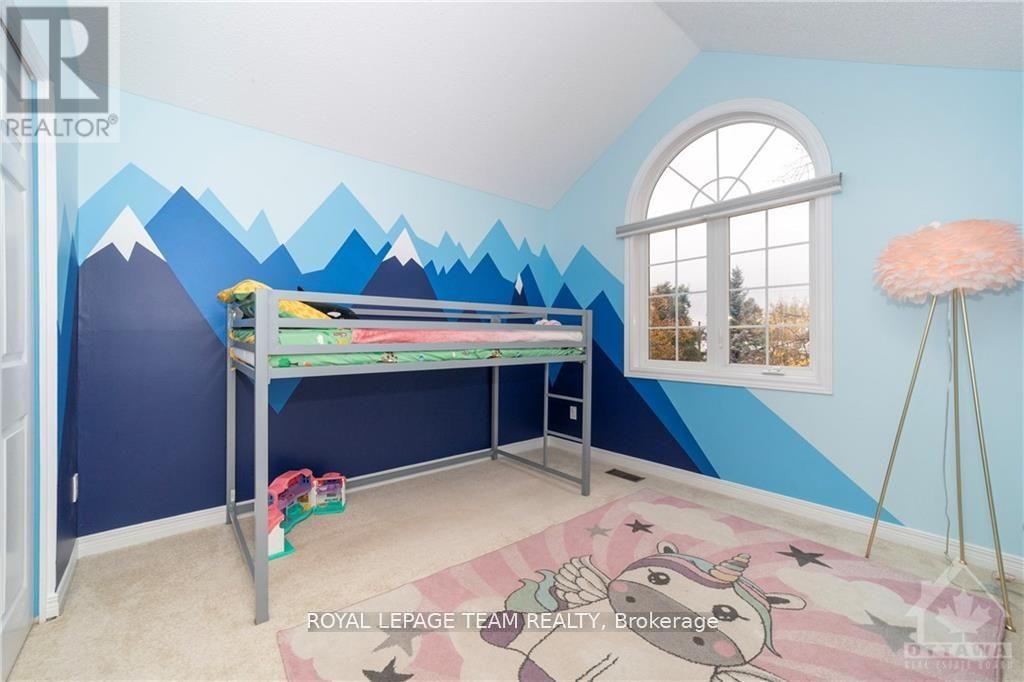 2982 Richmond Road S