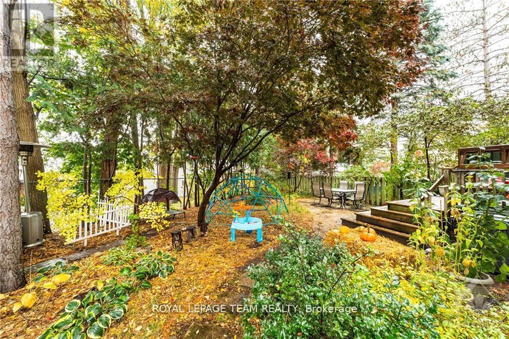 2982 Richmond Road S