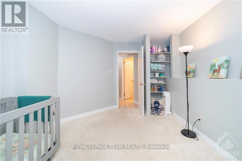 2982 Richmond Road S