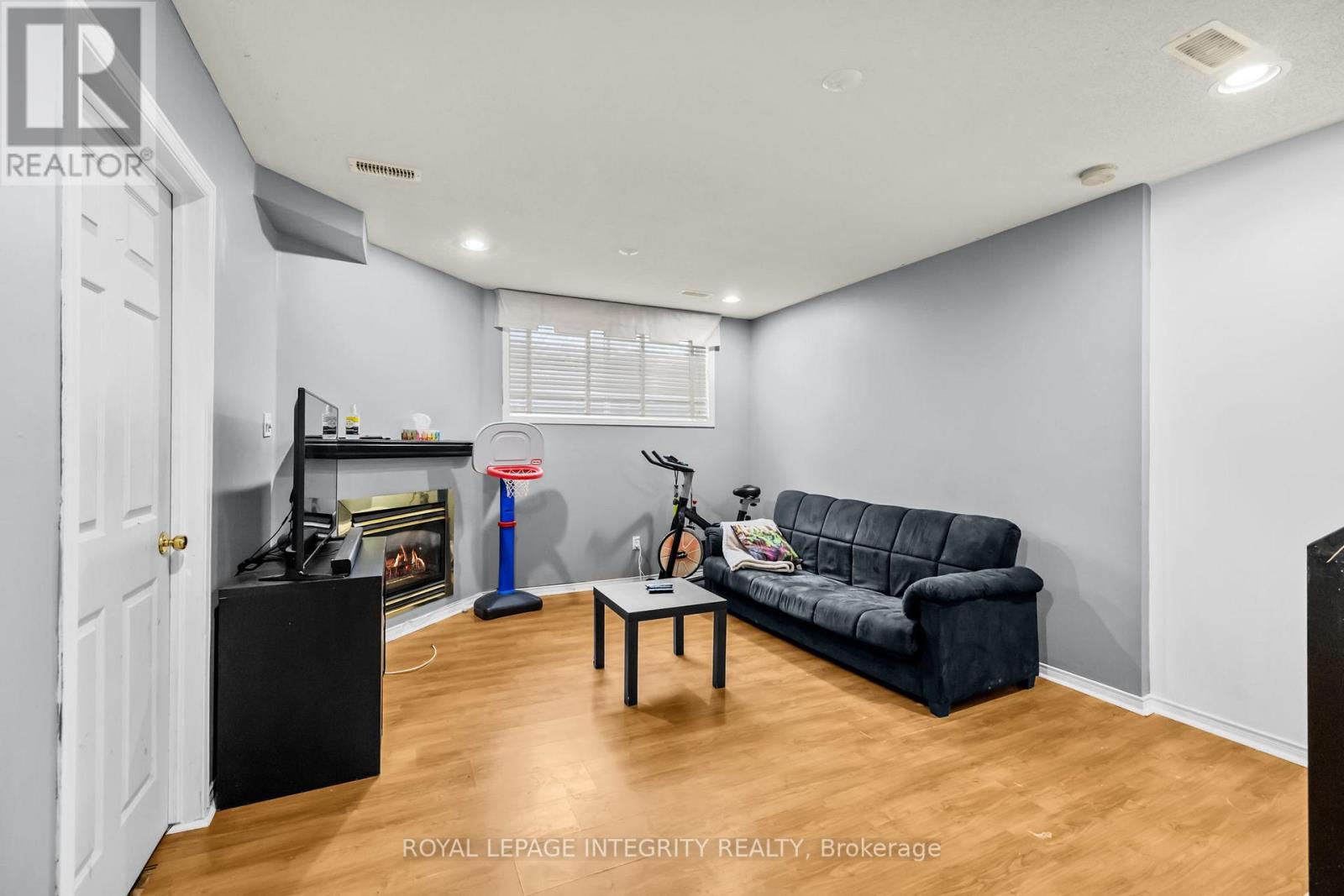 6383 Sablewood Place