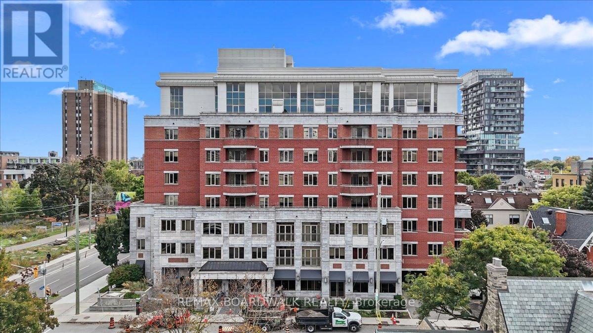 #ph804 - 320 Mcleod Street