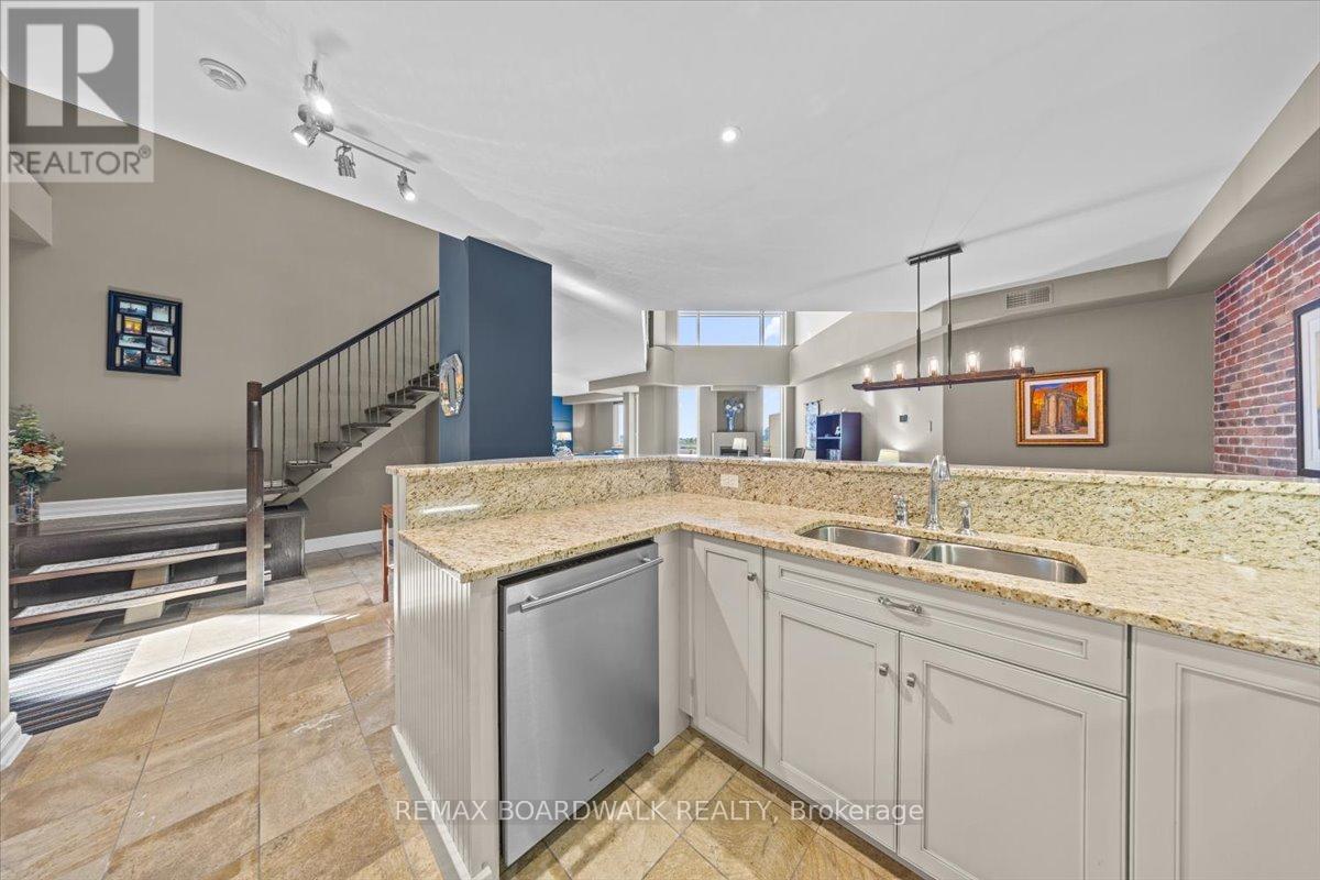 #ph804 - 320 Mcleod Street