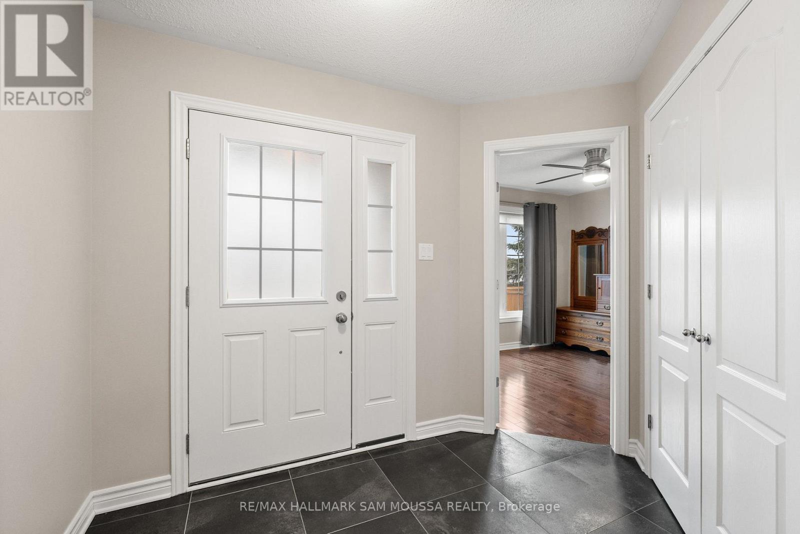 631 Robert Hill Street