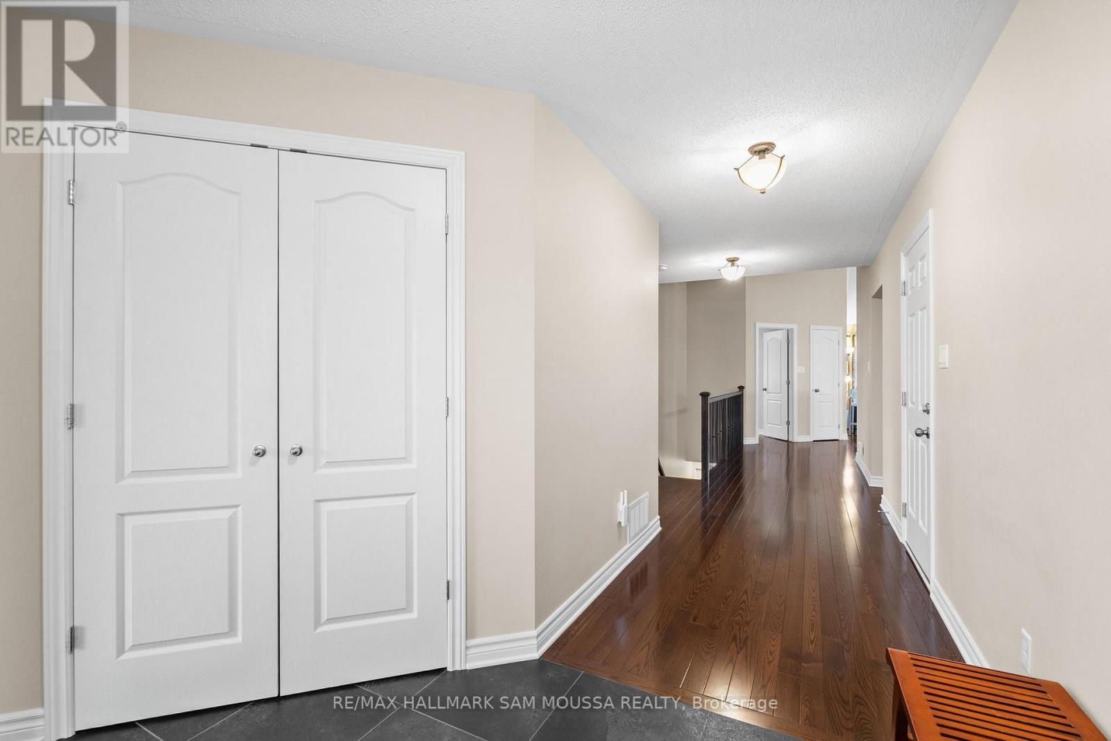 631 Robert Hill Street