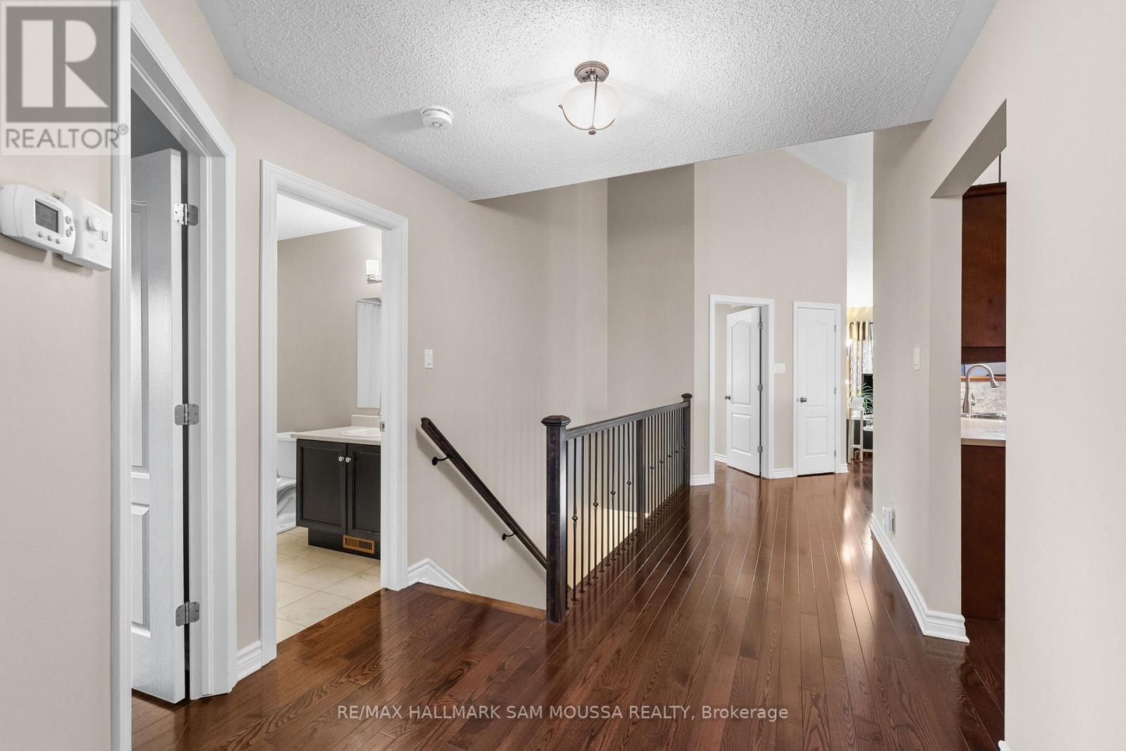 631 Robert Hill Street