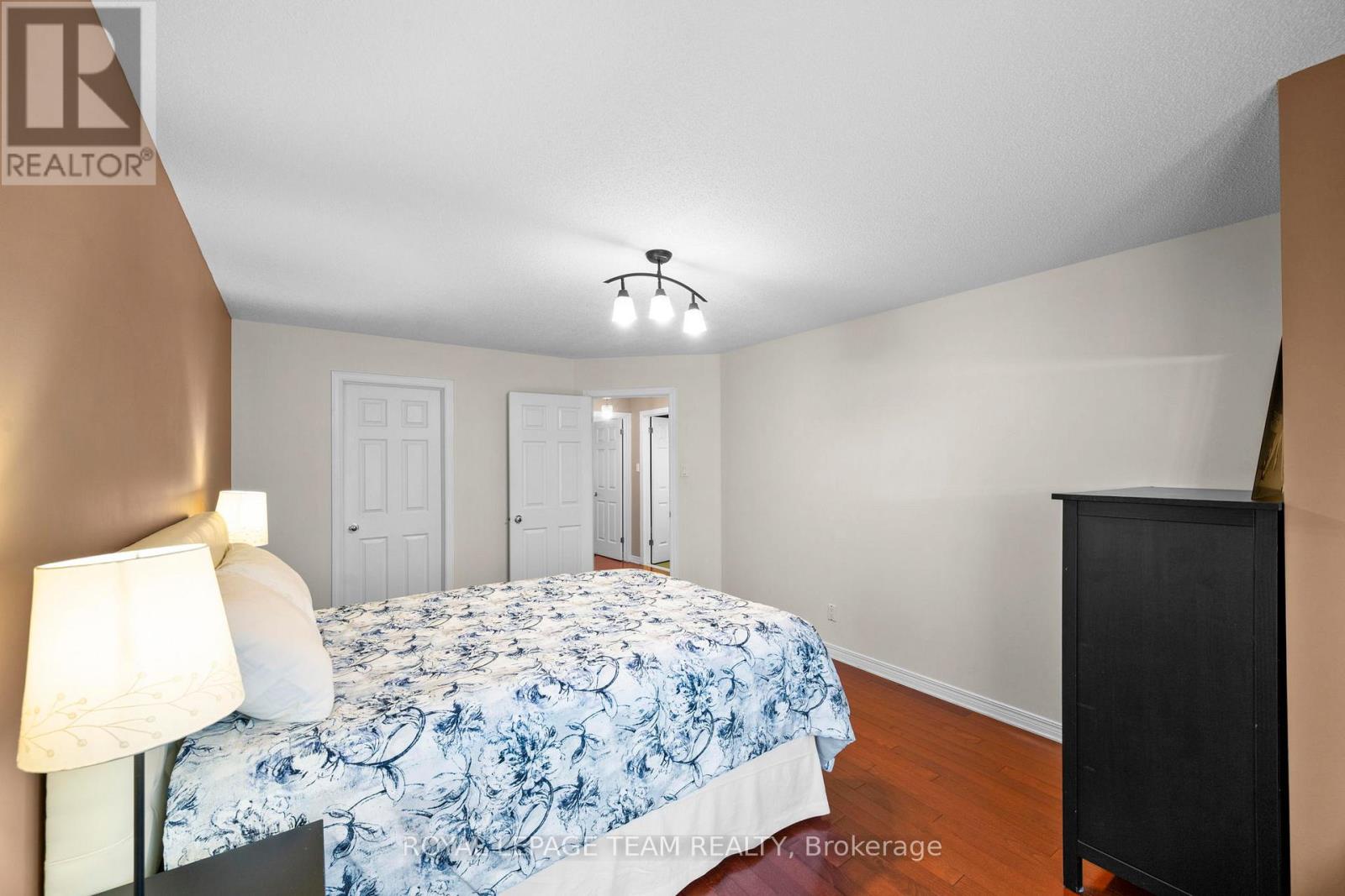 152 Hunterswood Crescent