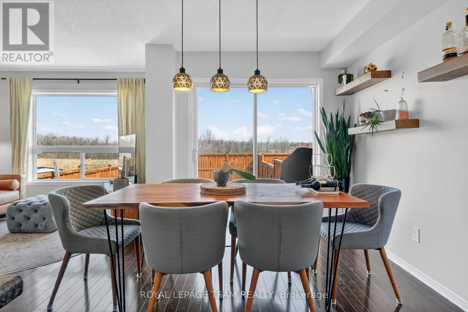 216 Trail Side Circle