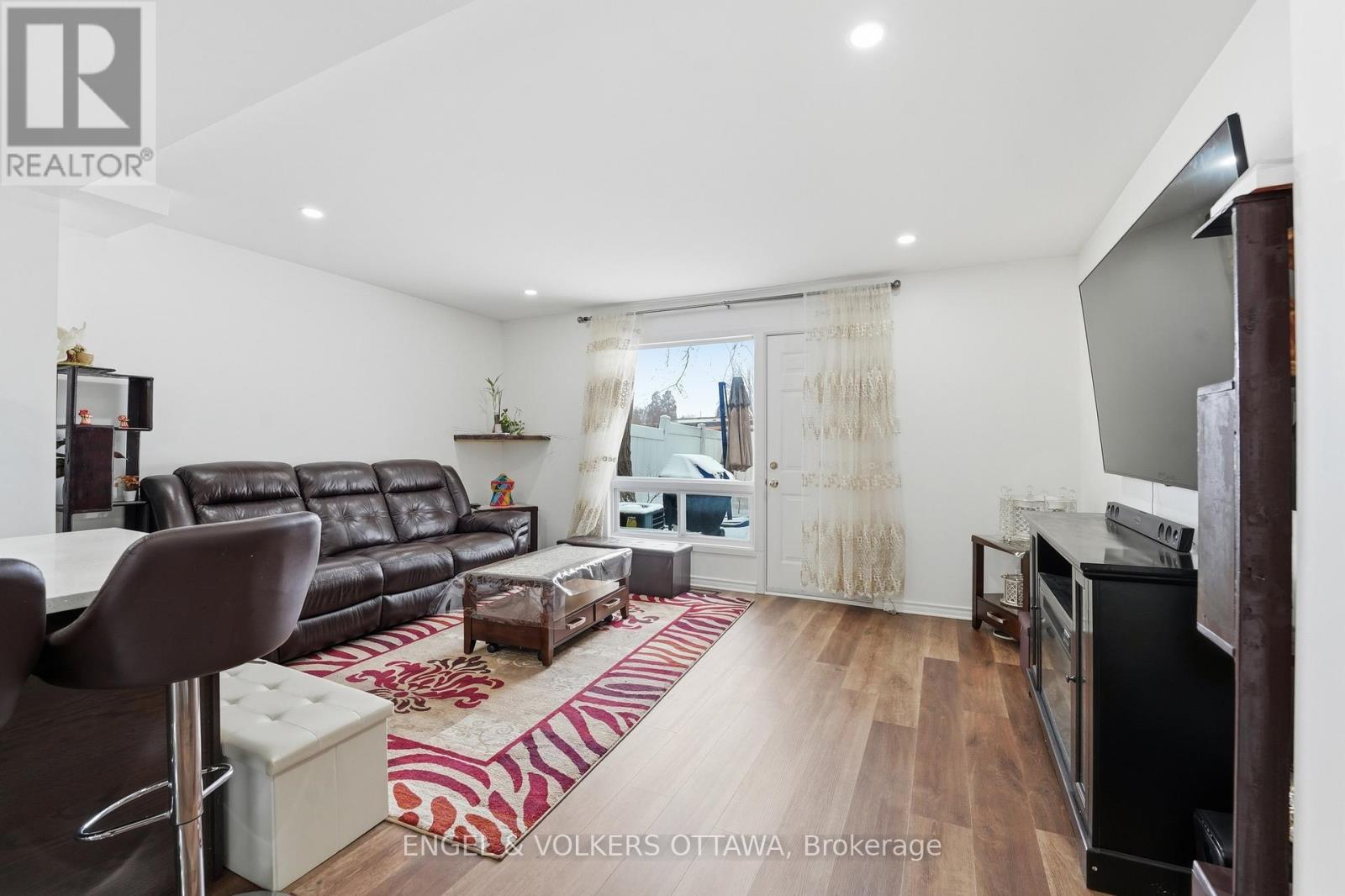 34 Alison Korn Private