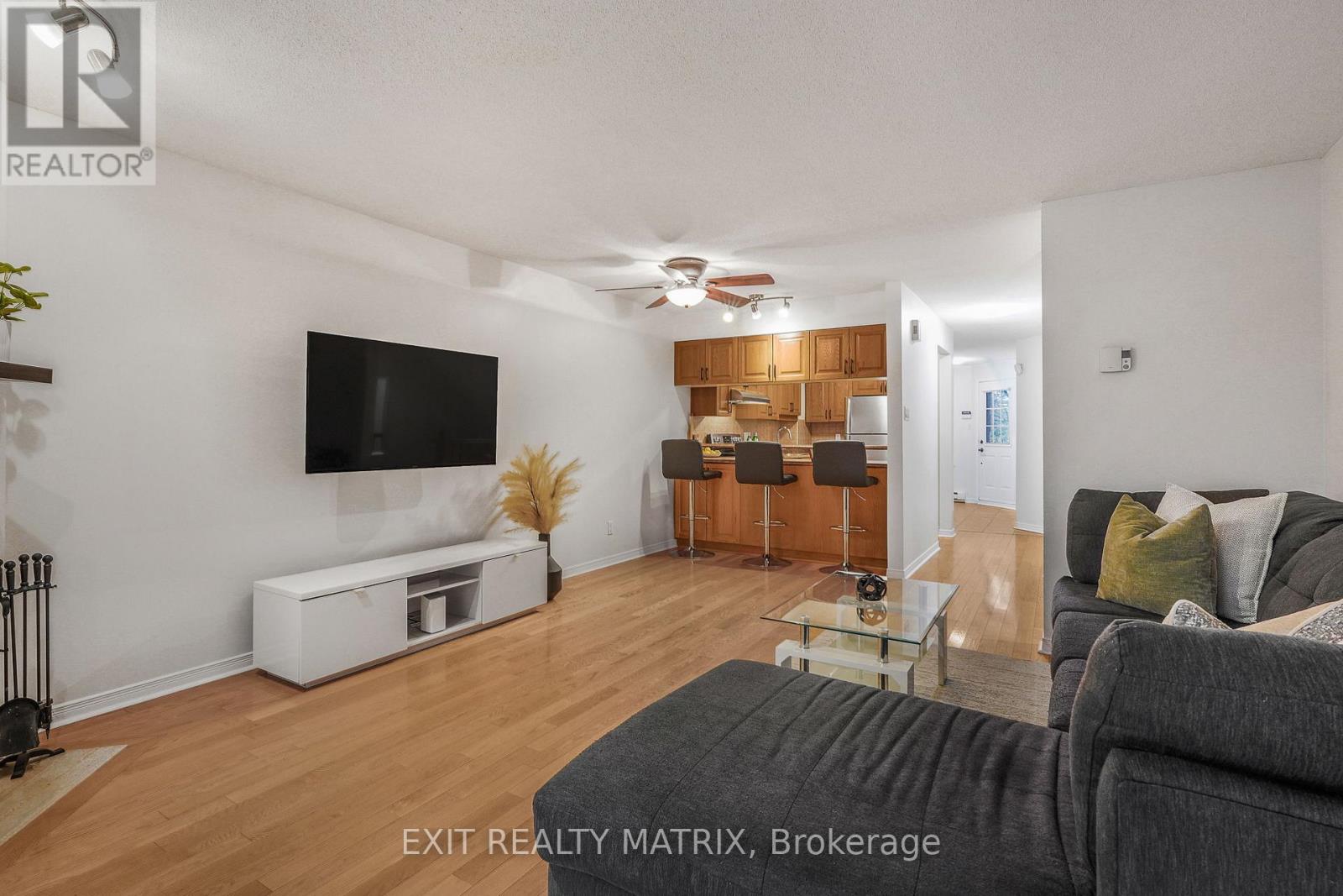 20 - 458 Briston Private