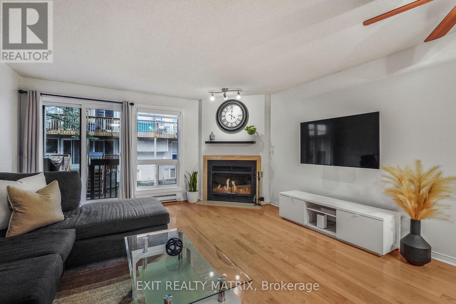 20 - 458 Briston Private