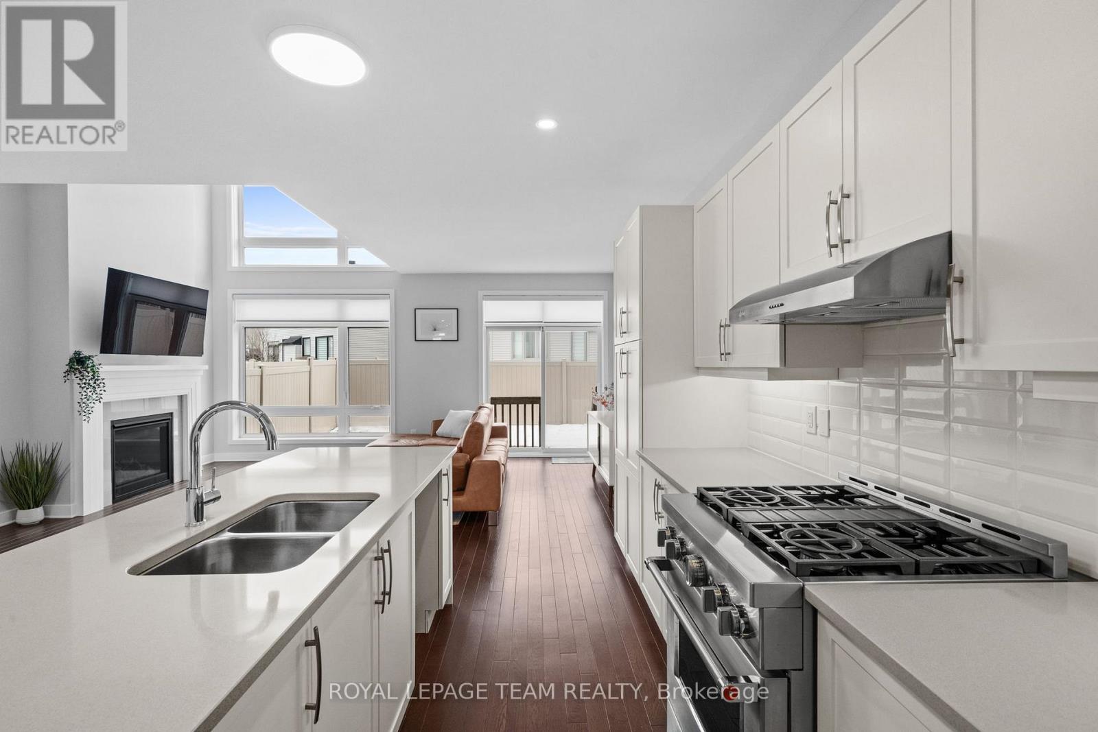 539 Honeylocust Avenue