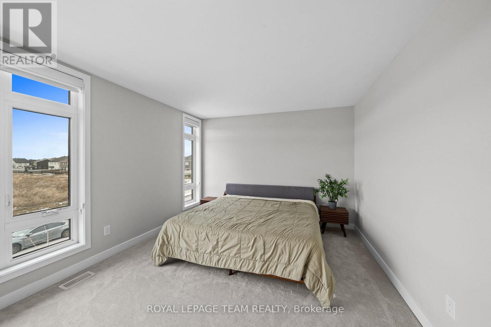 539 Honeylocust Avenue