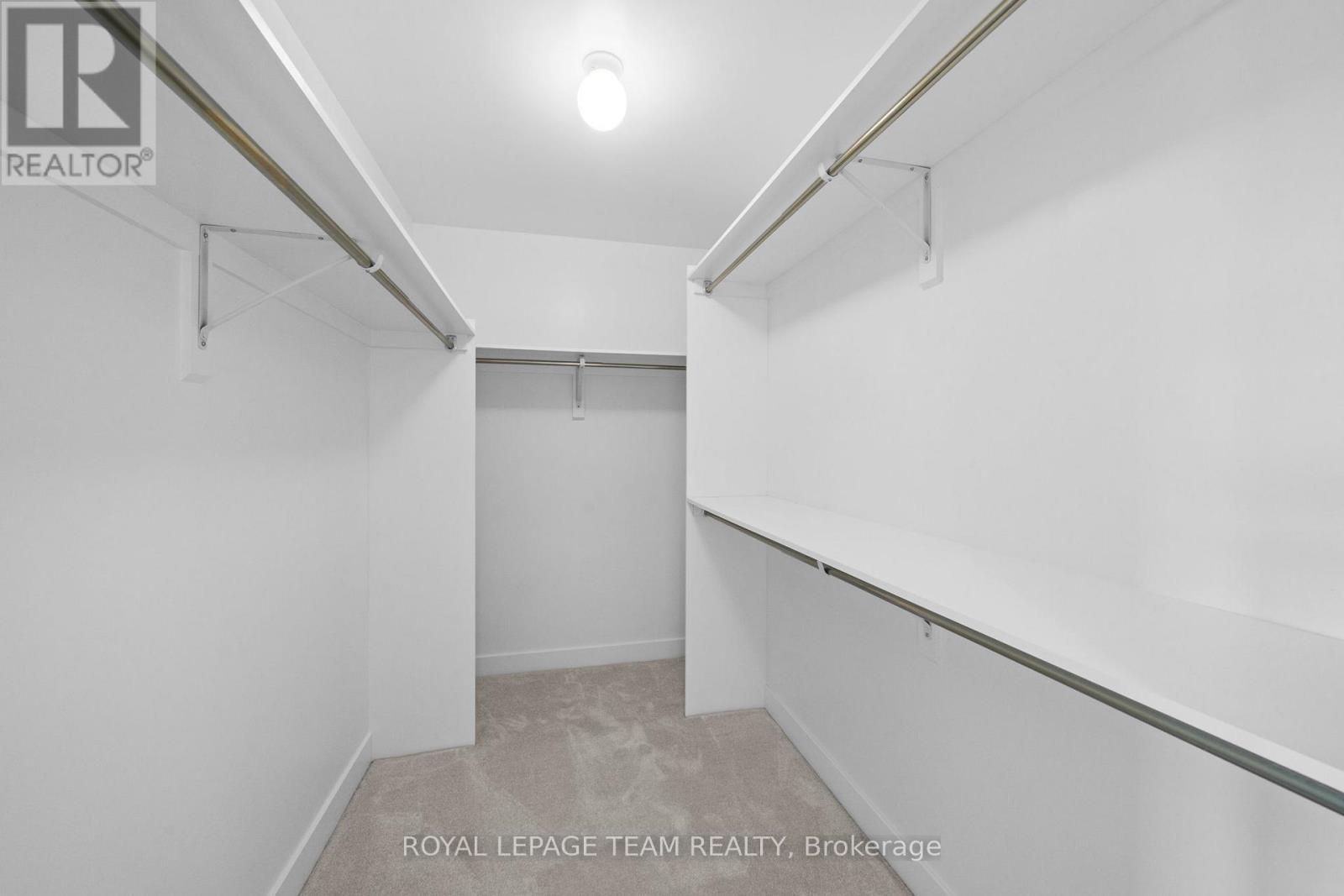 539 Honeylocust Avenue