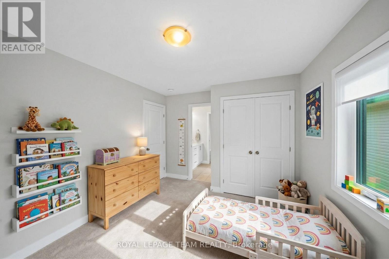 539 Honeylocust Avenue