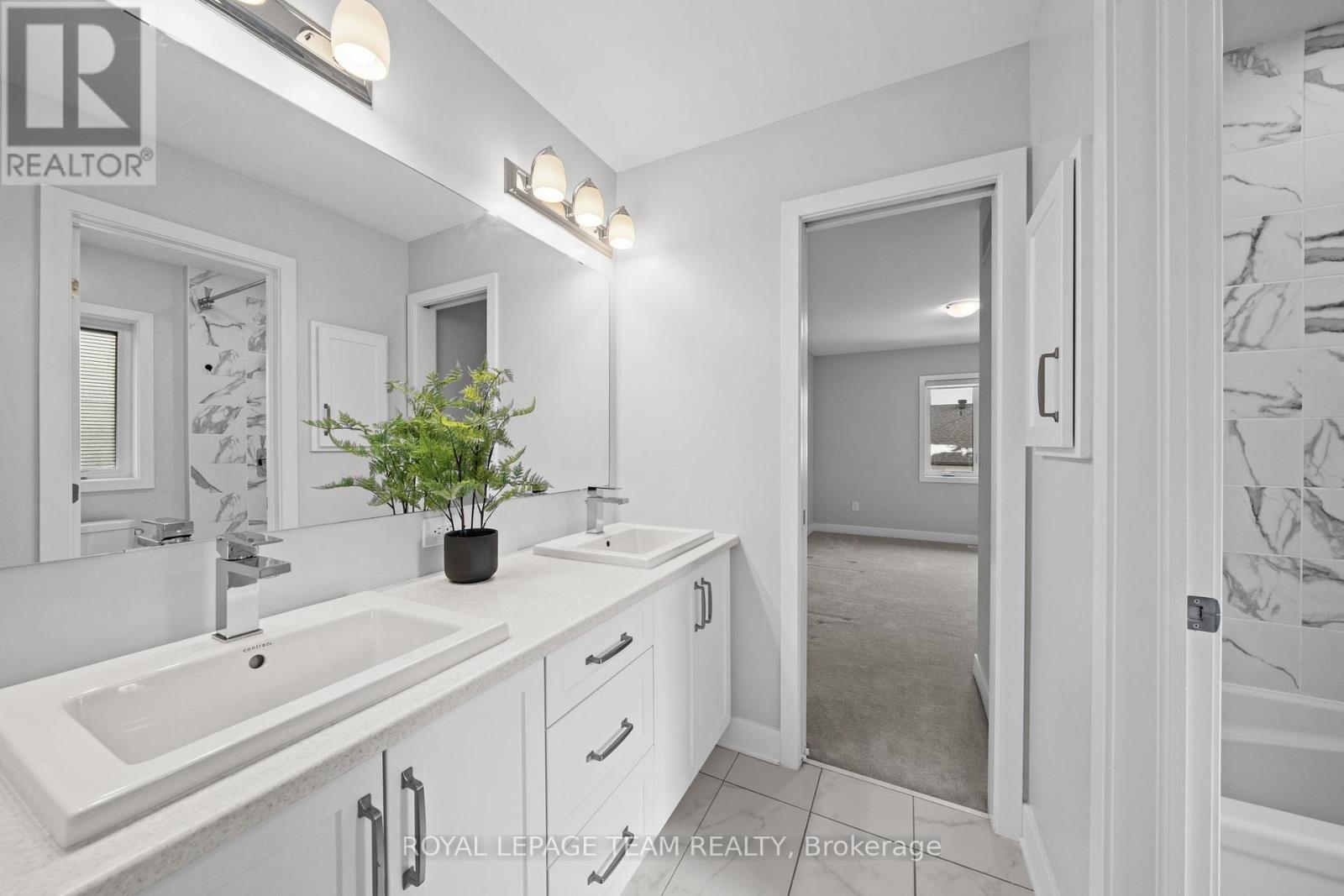 539 Honeylocust Avenue