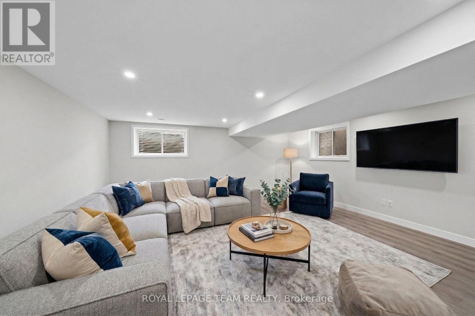 539 Honeylocust Avenue