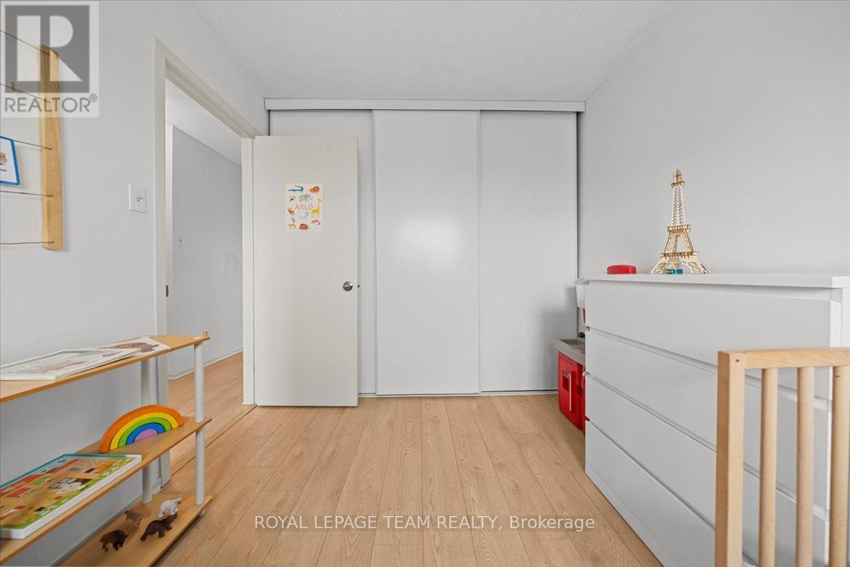 40 - 3230 Uplands Drive