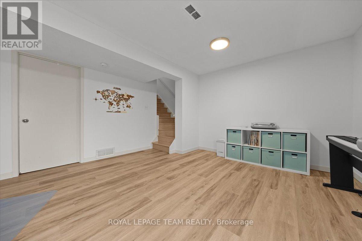 40 - 3230 Uplands Drive