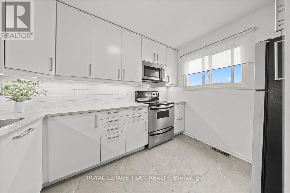 40 - 3230 Uplands Drive