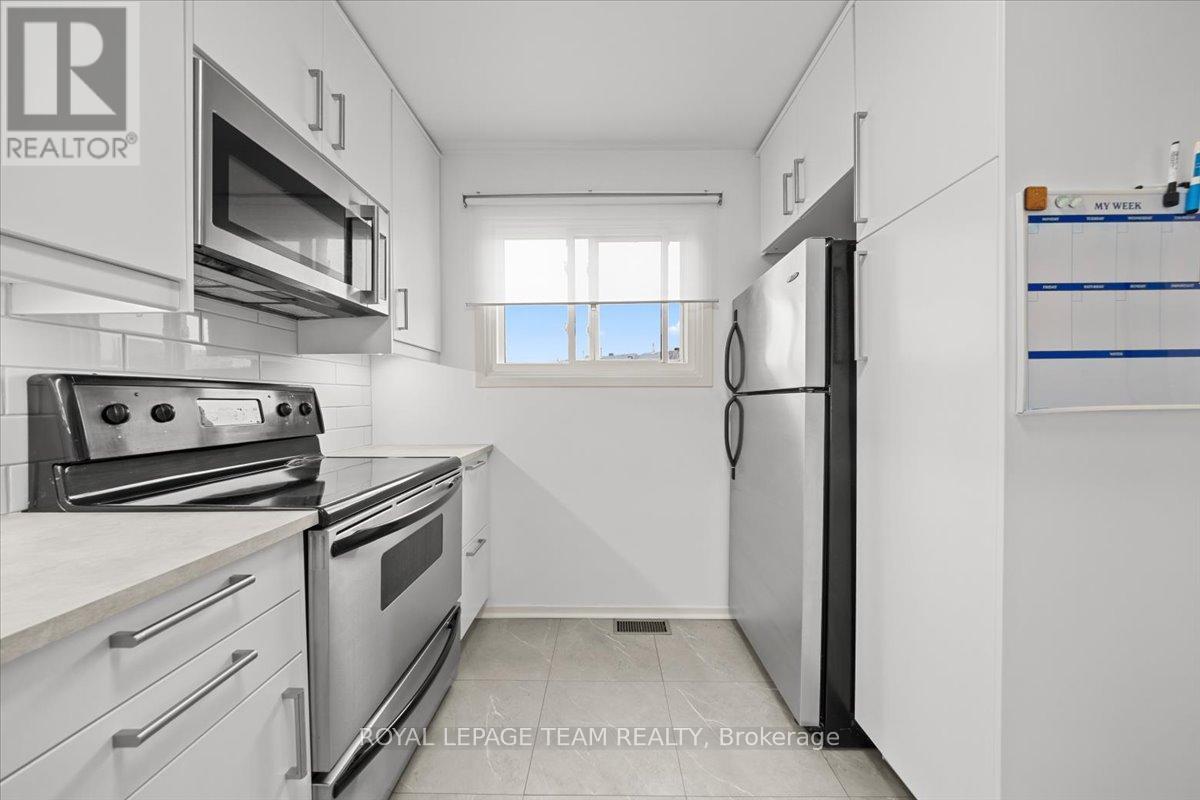 40 - 3230 Uplands Drive